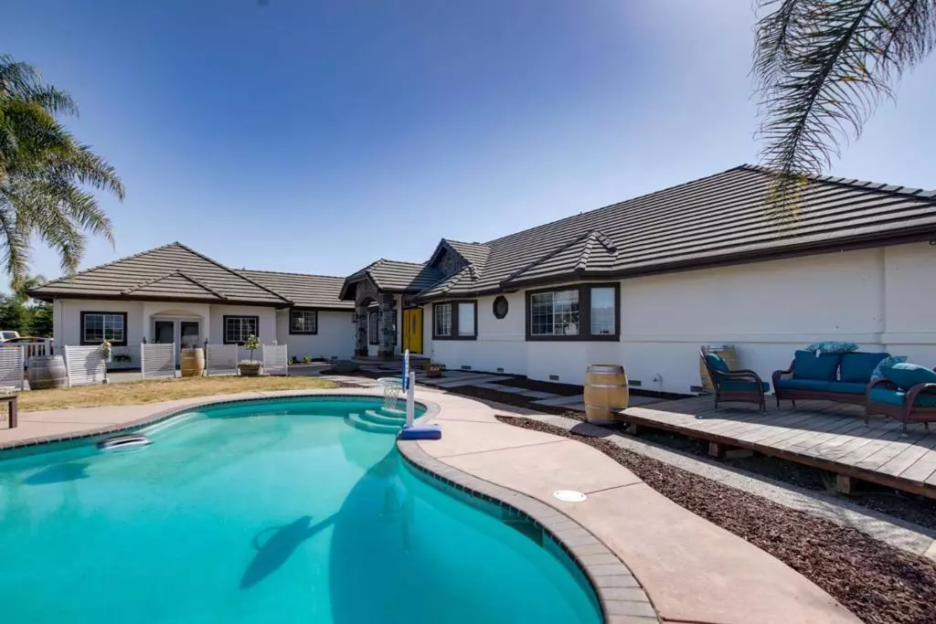 Hollister, CA 95023,160 Tevis TRL