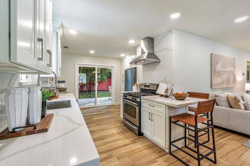 Pleasant Hill, CA 94523,1742 Shirley DR