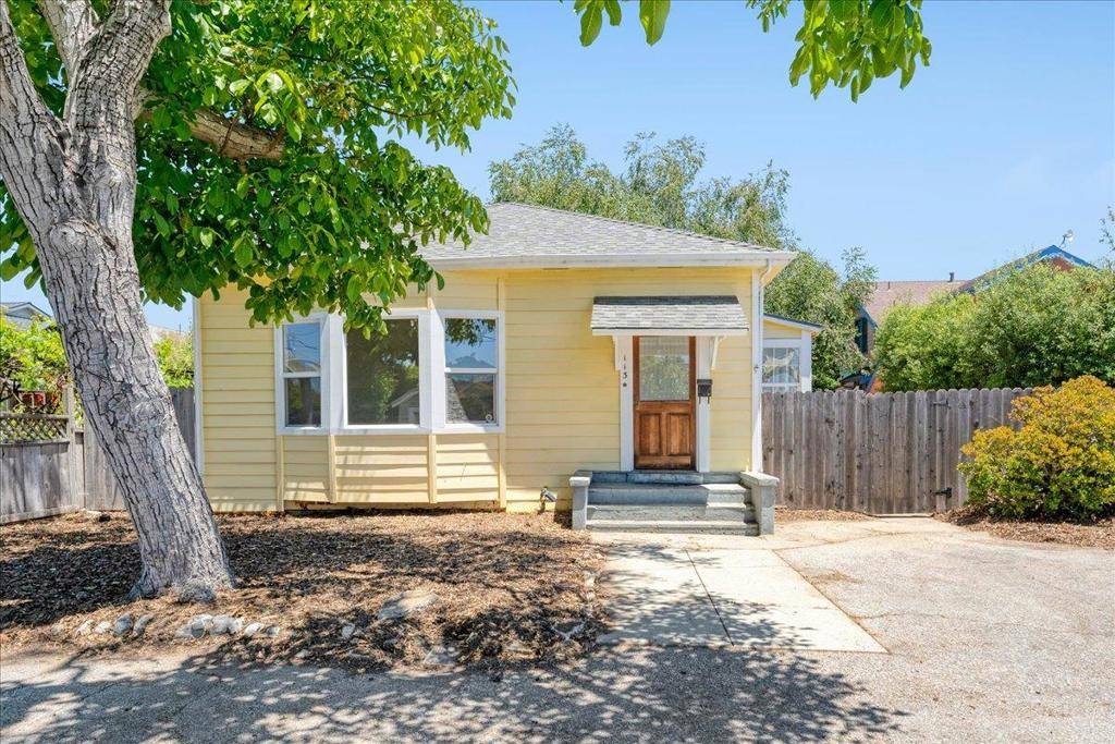Santa Cruz, CA 95060,113 Fairbanks
