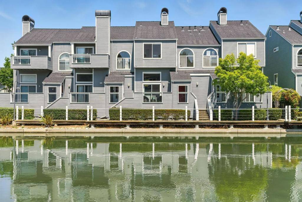 830 Portwalk PL, CA 94065