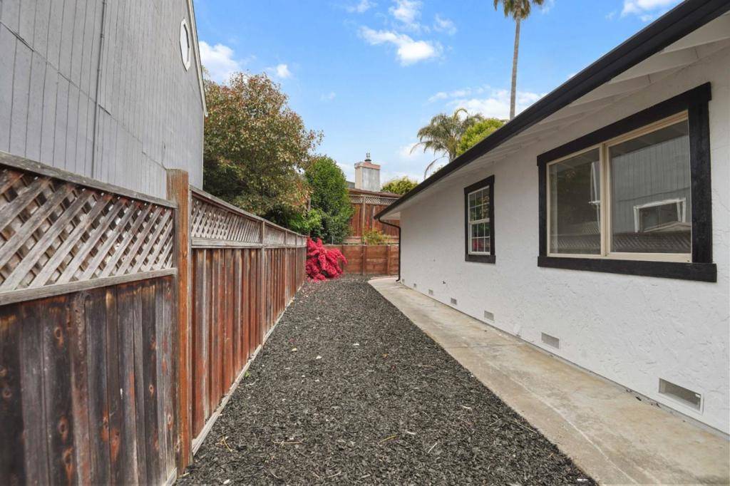 Watsonville, CA 95076,16 Melwood CT