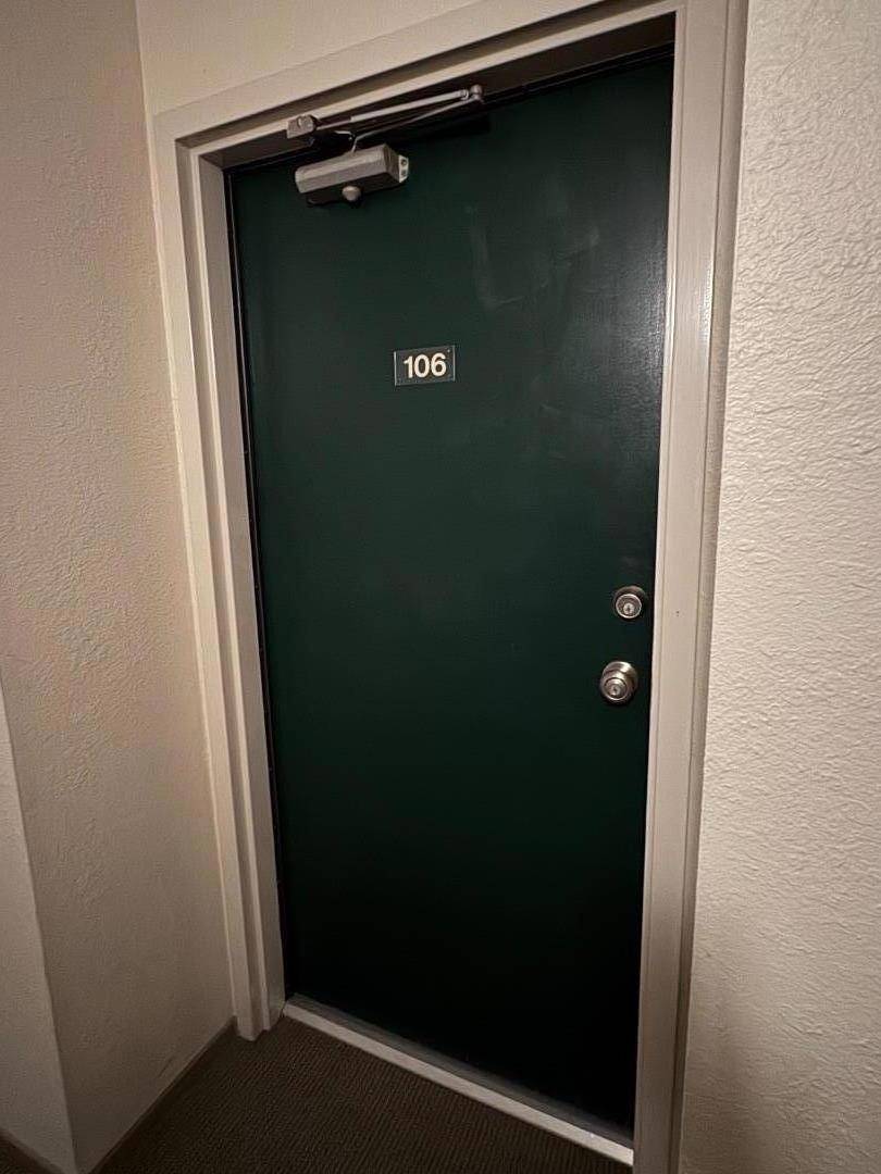 Daly City, CA 94015,397 Imperial WAY #106