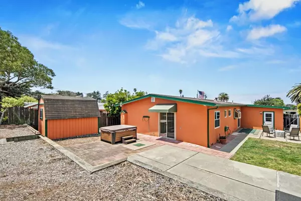 Marina, CA 93933,3252 Fitzgerald CIR
