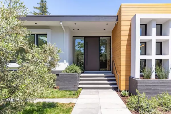 Hillsborough, CA 94010,695 Fairway CIR