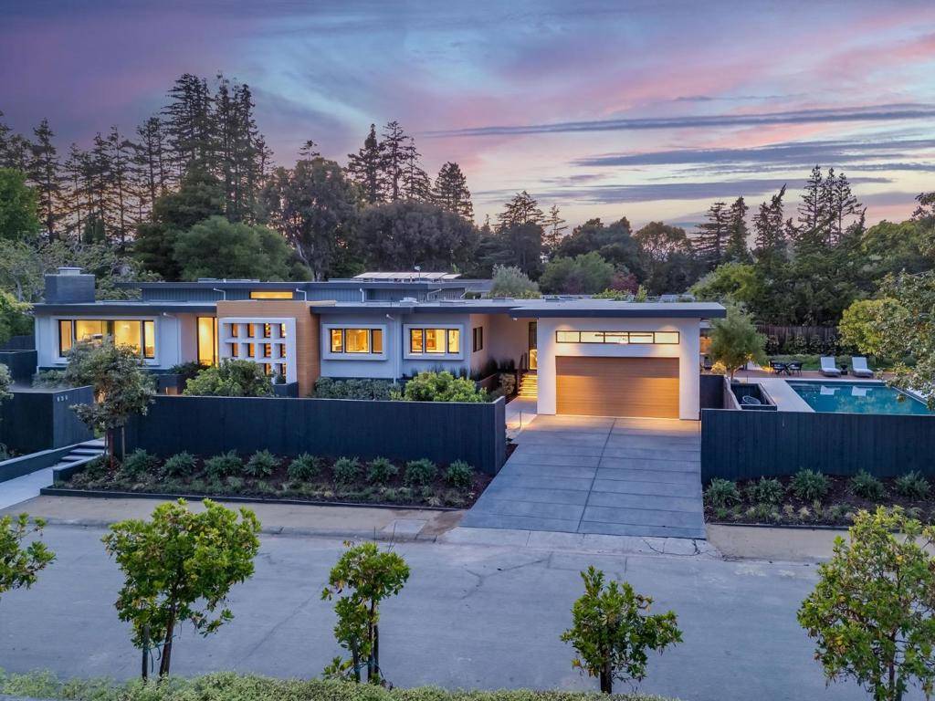 695 Fairway CIR, Hillsborough, CA 94010