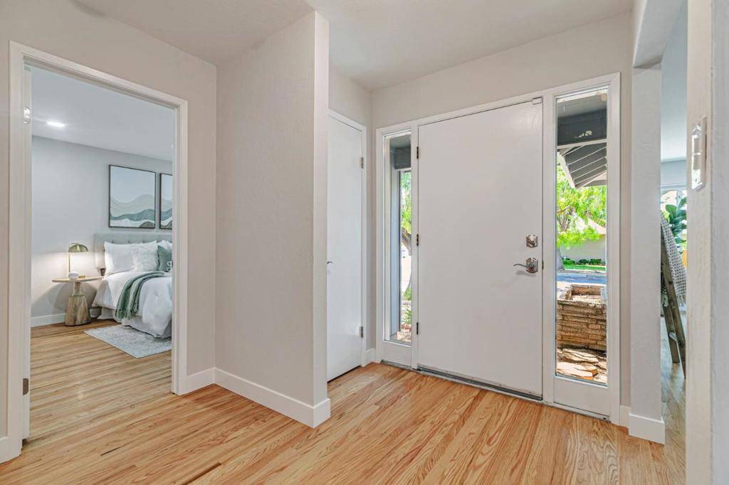 Sunnyvale, CA 94087,1390 Pointe Claire DR