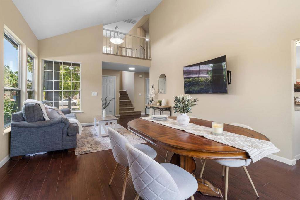Santa Rosa, CA 95407,684 Connie ST