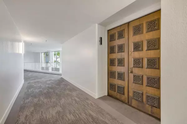 Burlingame, CA 94010,1515 Floribunda AVE #205