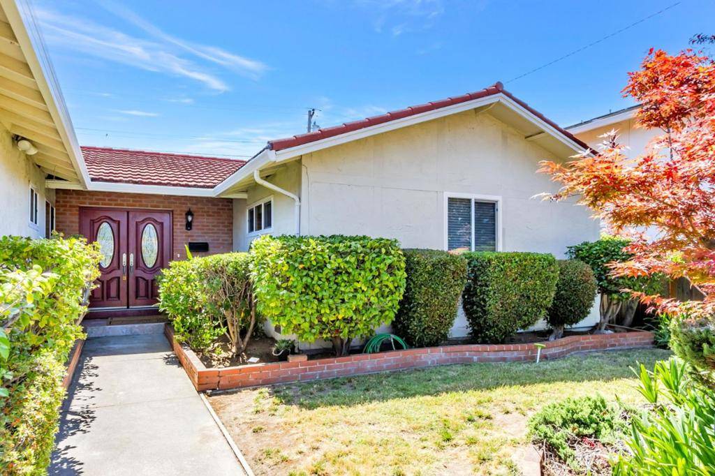 1135 Elmsford DR, Cupertino, CA 95014