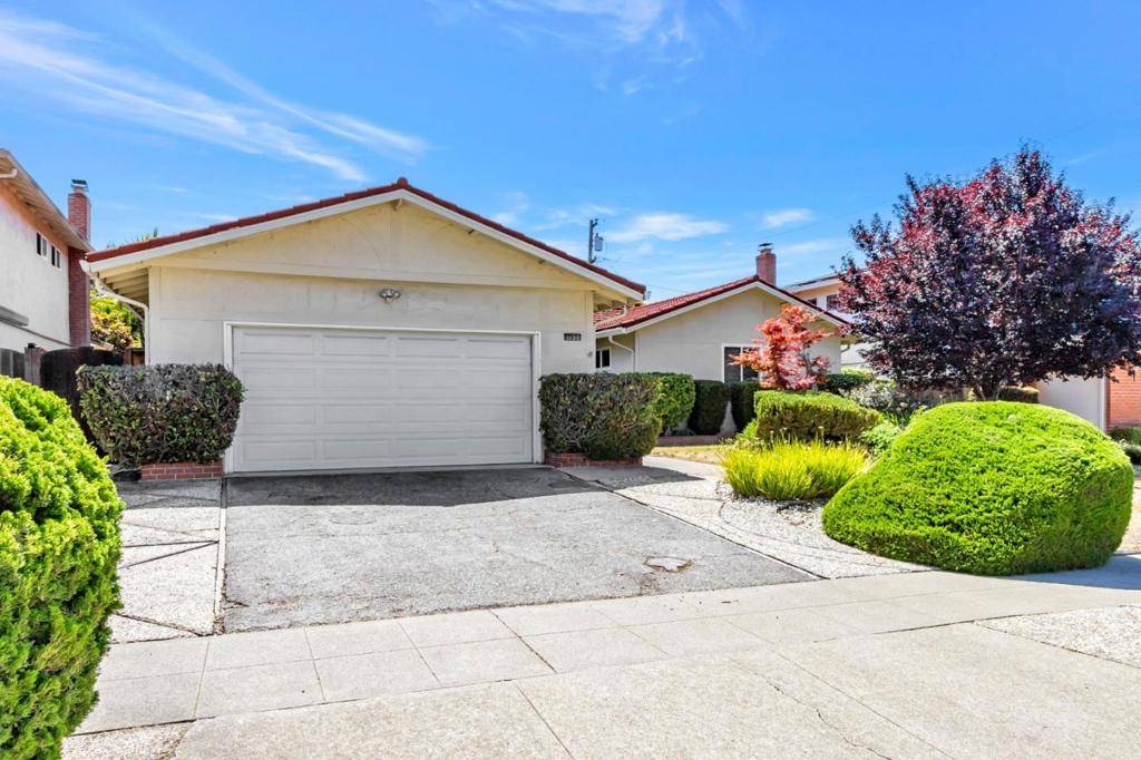 Cupertino, CA 95014,1135 Elmsford DR