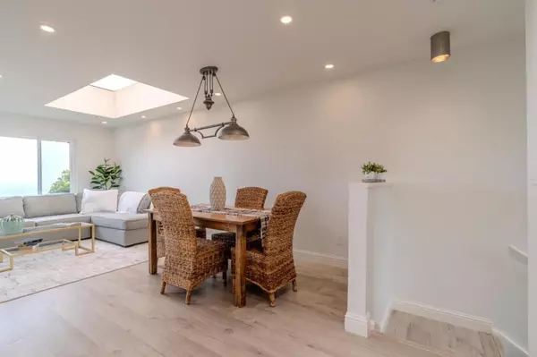 Pacifica, CA 94044,262 Beachview AVE #5
