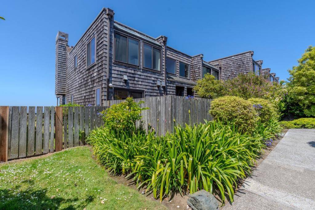 Pacifica, CA 94044,262 Beachview AVE #5
