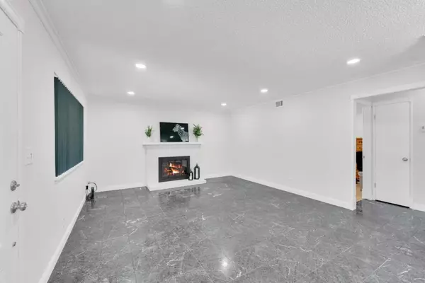 San Jose, CA 95123,5614 Calmor AVE #1