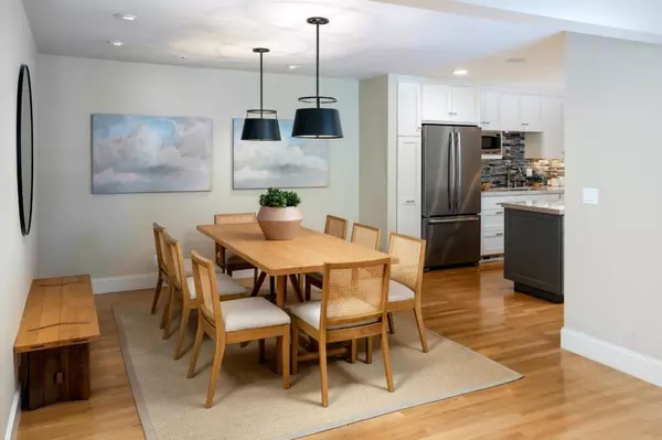 Menlo Park, CA 94025,1330 Trinity DR