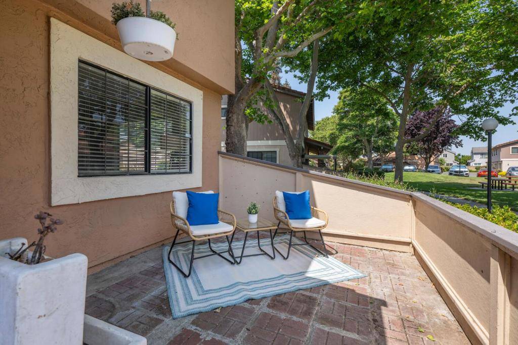 Union City, CA 94587,32864 Arbor Vine DR #40
