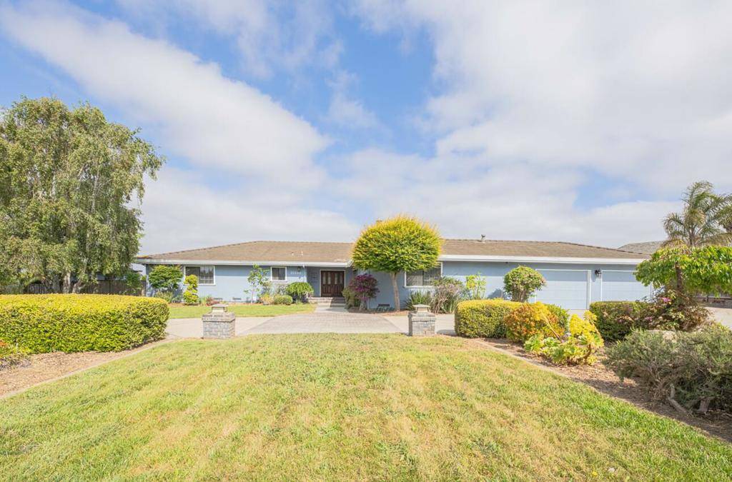 21220 Valle San Juan DR, Salinas, CA 93907