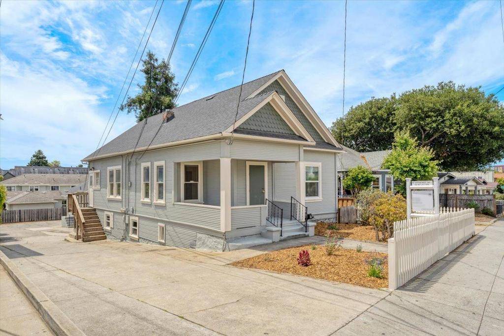 Broadway, Santa Cruz, CA 95060