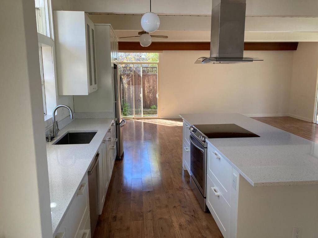 San Mateo, CA 94402,15 Turtle Bay PL