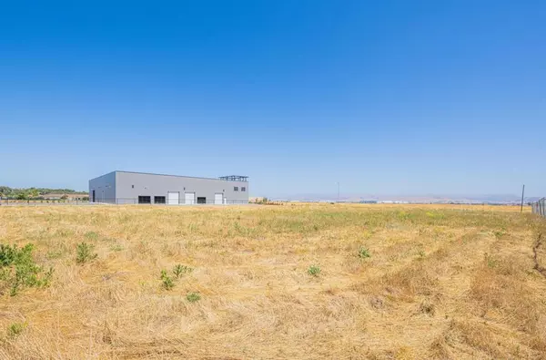Hollister, CA 95023,1930 Airway DR