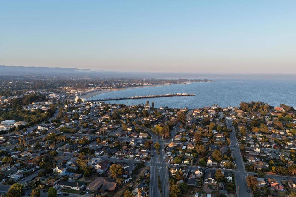 Santa Cruz, CA 95060,920 Delaware AVE