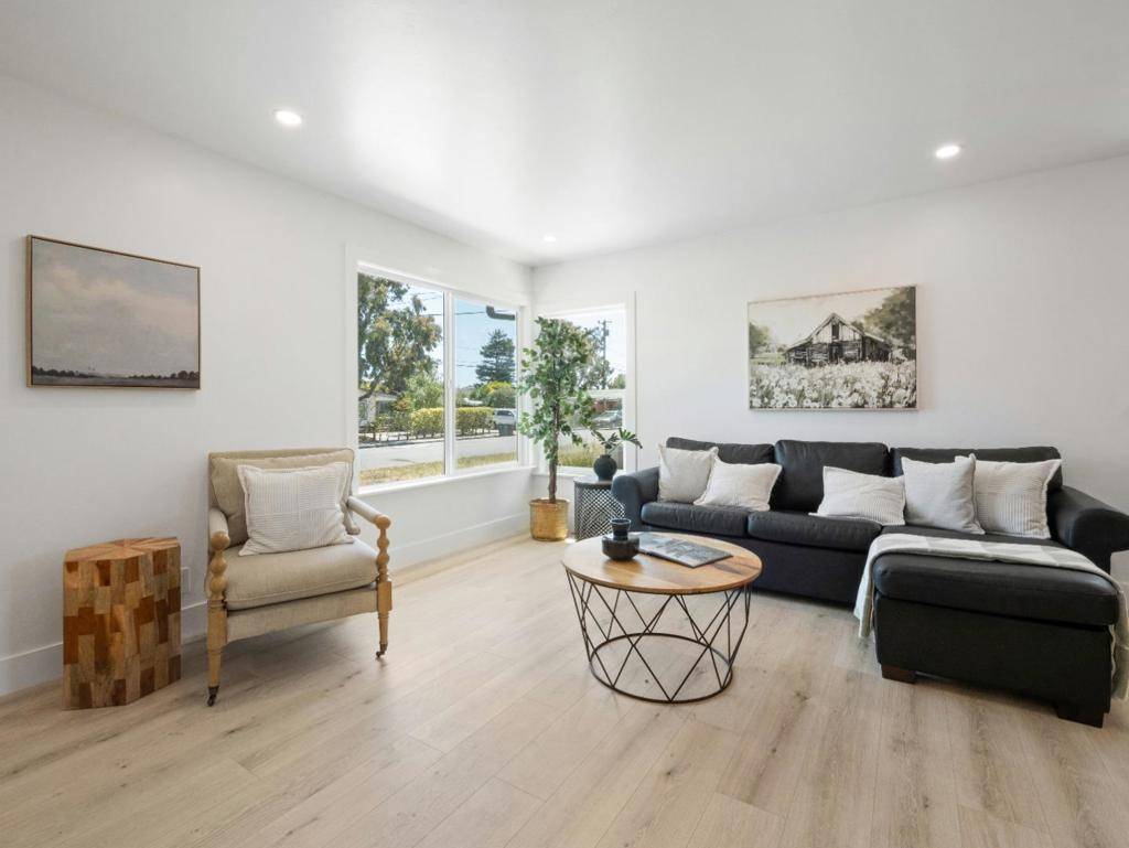 Santa Cruz, CA 95060,920 Delaware AVE