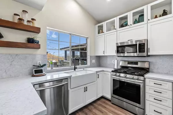 Salinas, CA 93908,26446 Honor LN