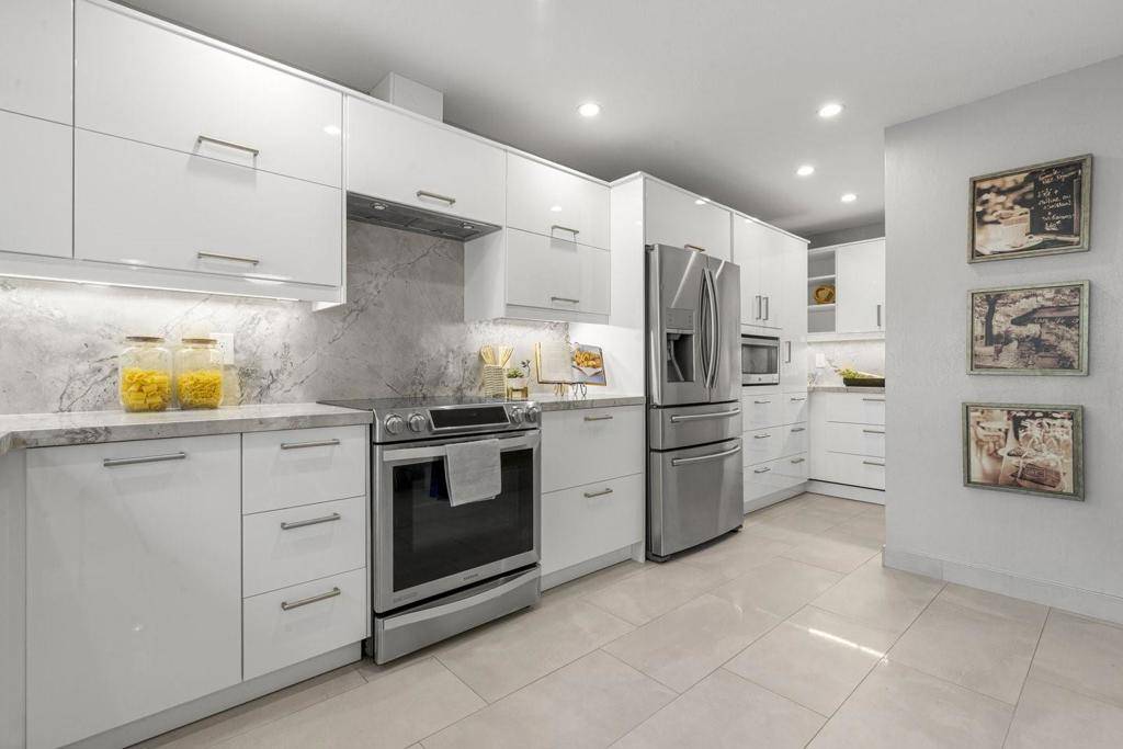 230 Elm Wood CT, Los Gatos, CA 95032