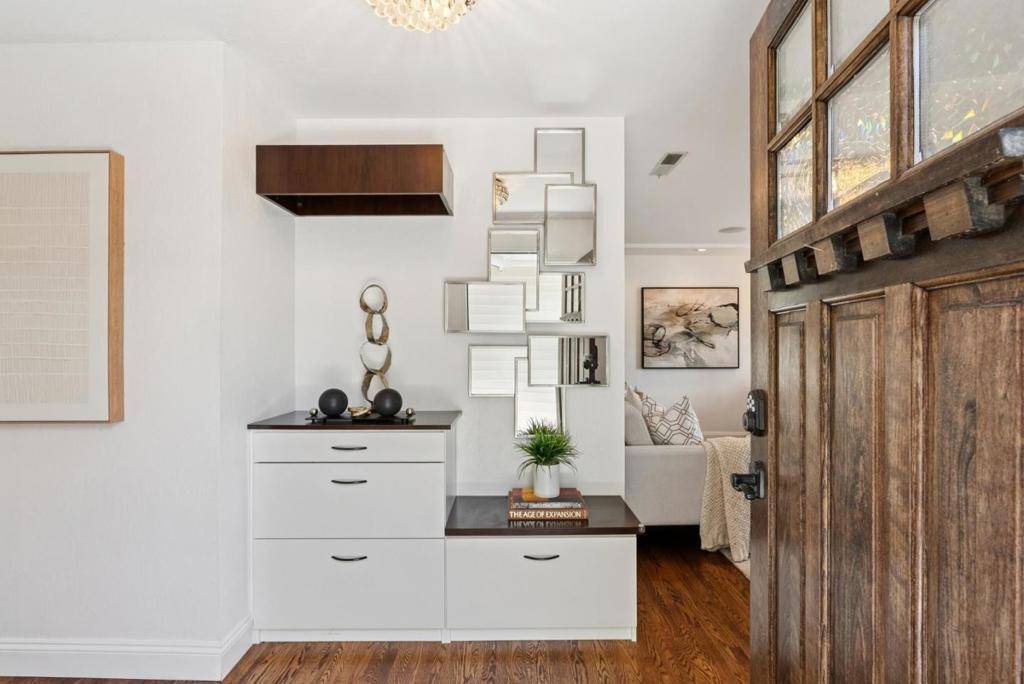 Los Gatos, CA 95032,218 Jo DR