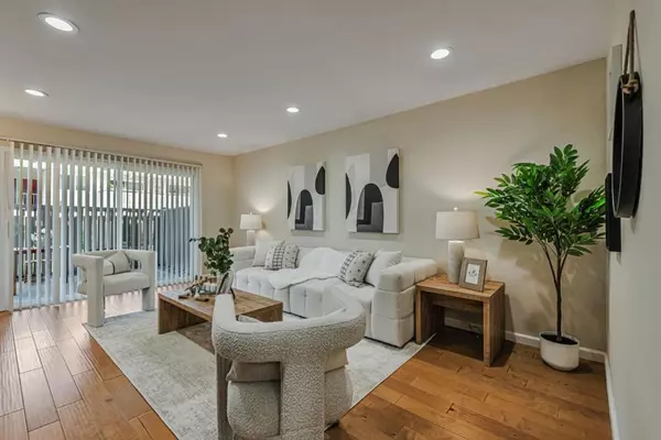 Mountain View, CA 94040,255 S Rengstorff AVE #27