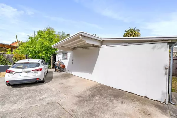 Santa Cruz, CA 95062,129 Sunnyside AVE