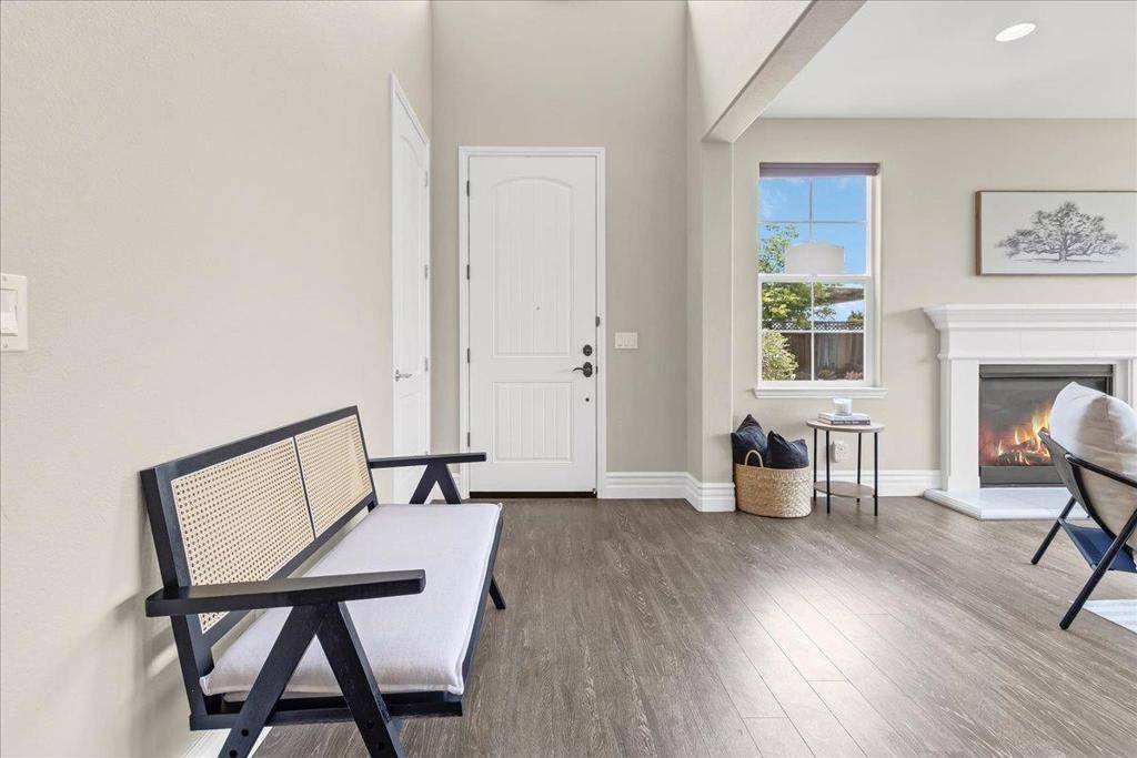 CA 93933,18623 McClellan CIR