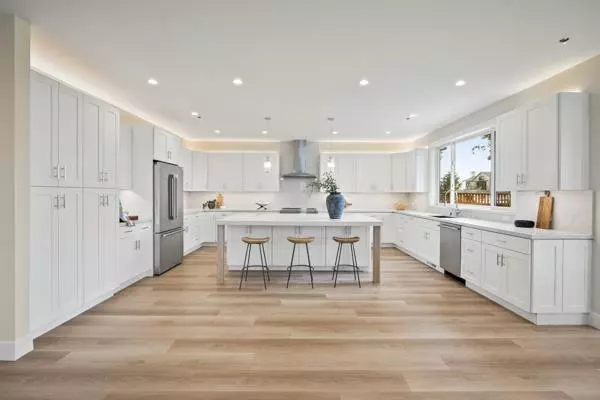 575 Seymour ST, Half Moon Bay, CA 94019