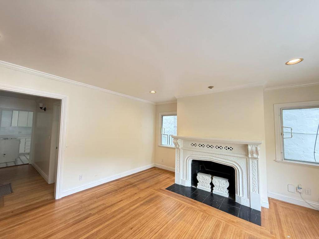 Berkeley, CA 94709,2326 Le Conte AVE #1