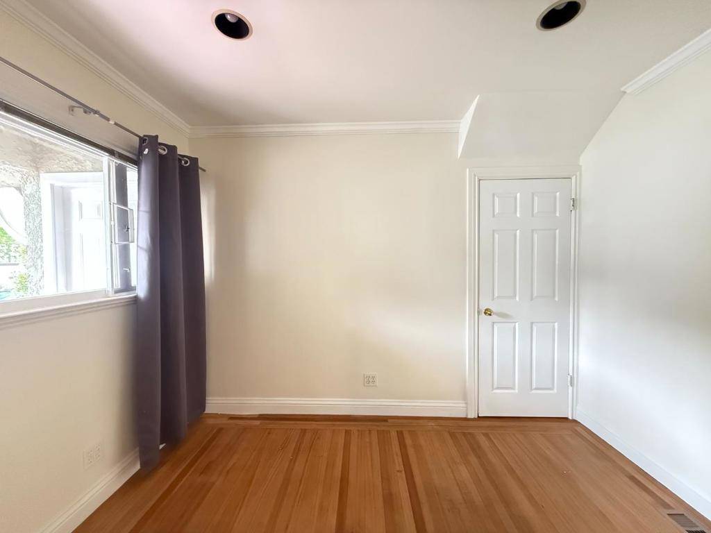Berkeley, CA 94709,2326 Le Conte AVE #1