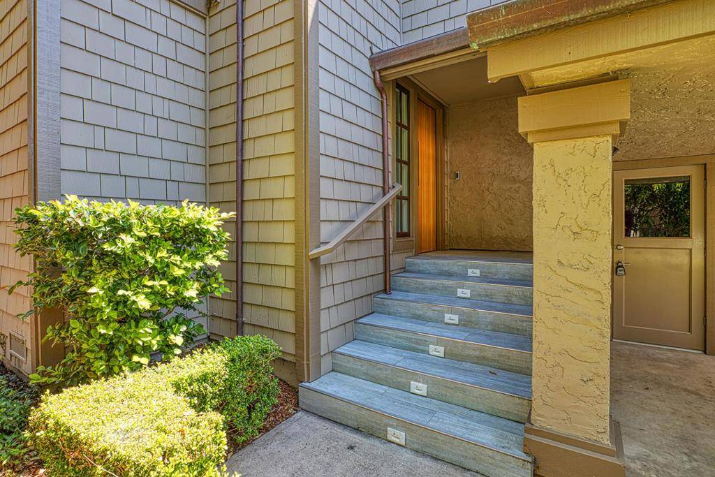 Santa Cruz, CA 95062,92 Frederick ST #A