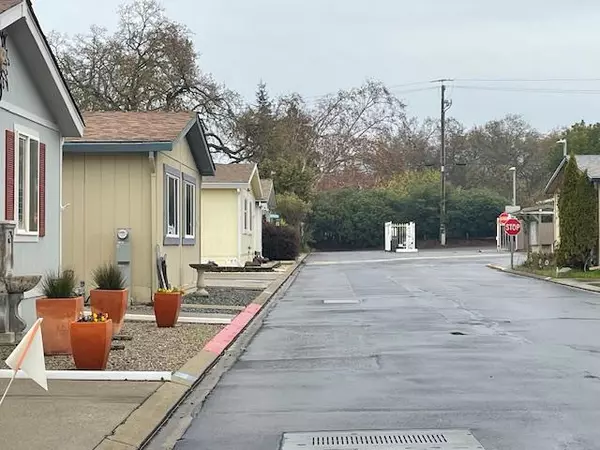 Oakdale, CA 95361,900 Old Stockton #506 RD