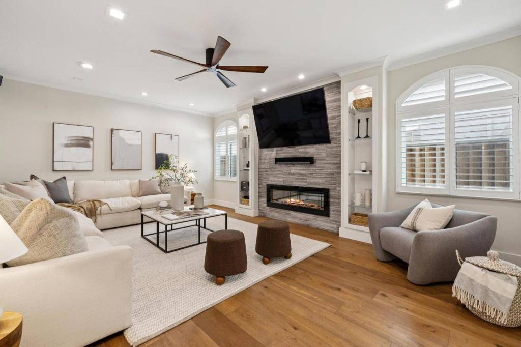 Milpitas, CA 95035,113 Meadowland DR