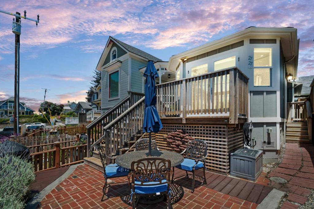 2727 E Cliff DR, Santa Cruz, CA 95062