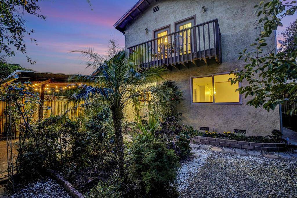 Milpitas, CA 95035,559 Bayview Park DR
