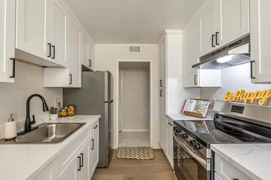 181 Del Medio AVE #307, Mountain View, CA 94040