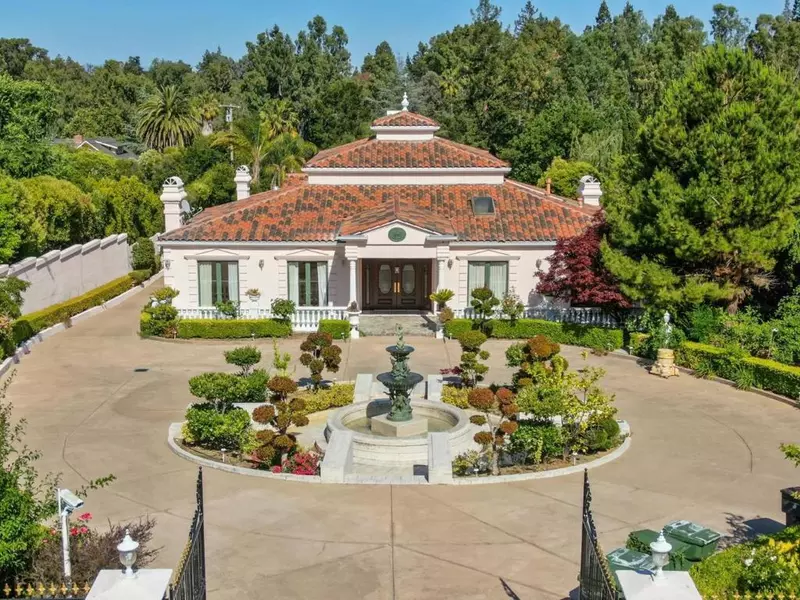 15360 Karl AVE, Monte Sereno, CA 95030