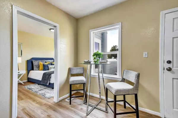 San Francisco, CA 94112,324 Holloway AVE