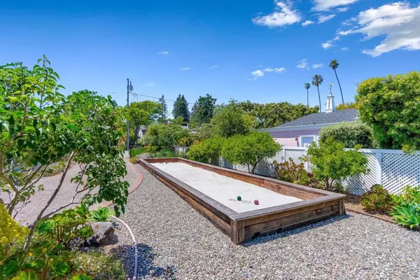 Santa Cruz, CA 95060,1212 Laurent ST