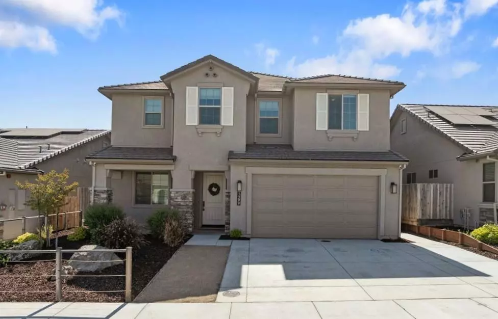 Hollister, CA 95023,1299 Wildrose DR