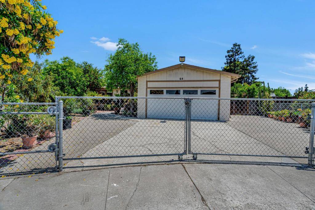 64 Via De Guadalupe, San Jose, CA 95116