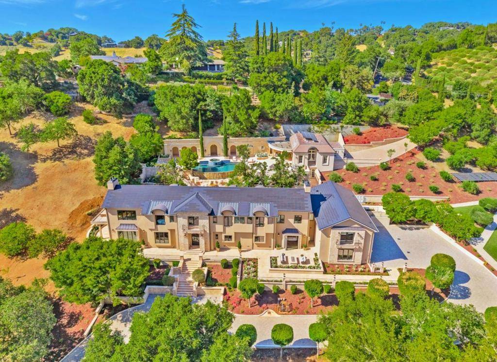 15681 Kennedy RD, Los Gatos, CA 95032