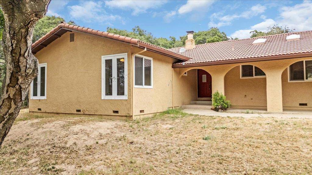 Salinas, CA 93907,19515 Vierra Canyon RD