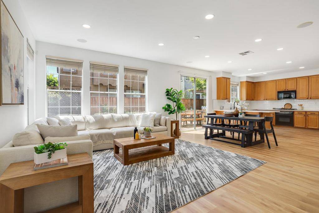 960 Sunbonnet LOOP, San Jose, CA 95125
