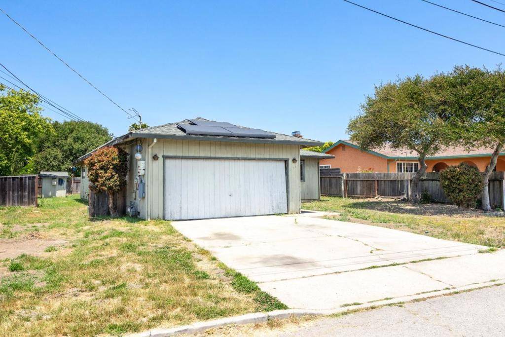 Santa Cruz, CA 95062,2158 17th AVE