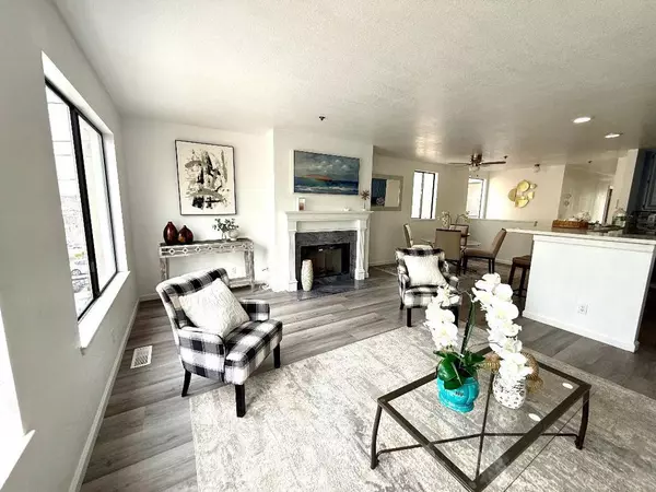 Daly City, CA 94014,900 Hillside BLVD